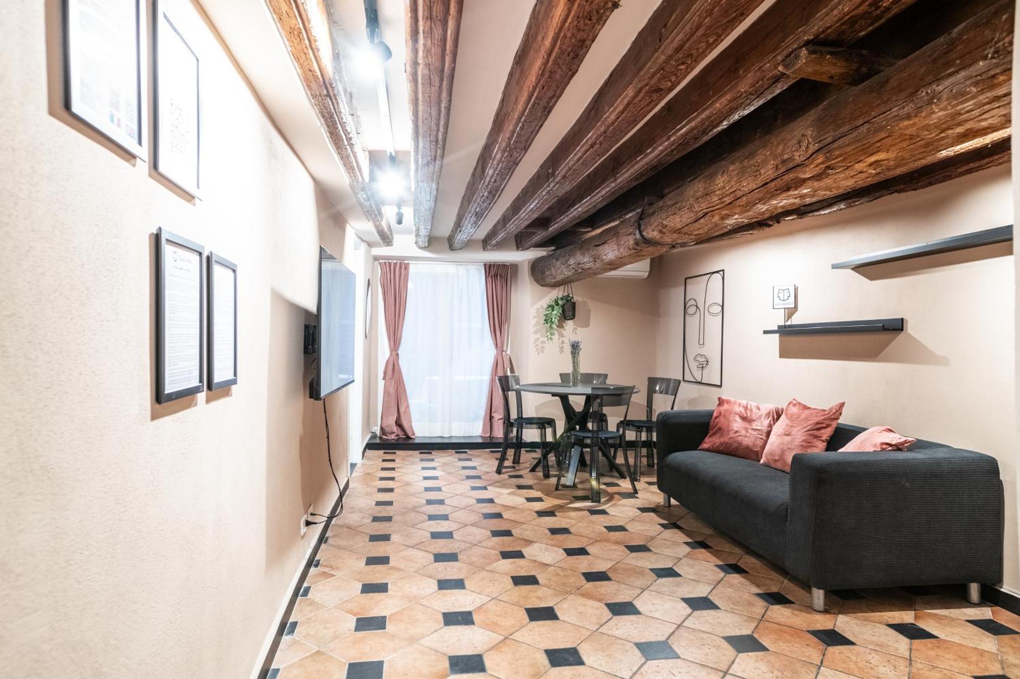 Giano Host - San Bernardo Apartment Genova Exterior foto